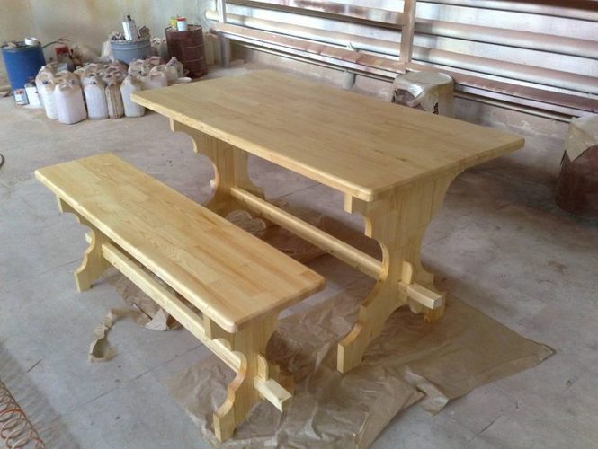 столы из дерева